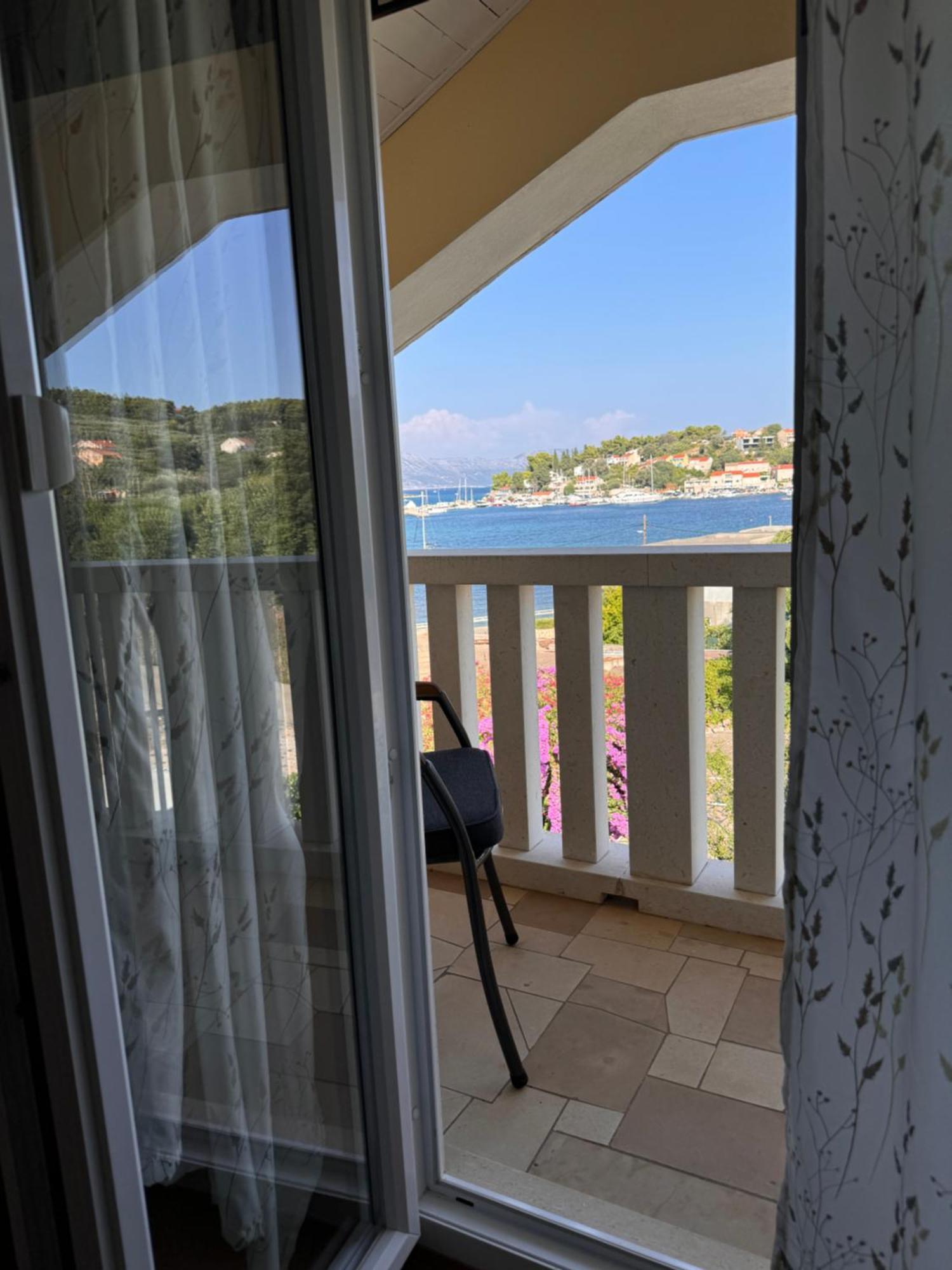 Apartmani Fides Lumbarda Rom bilde